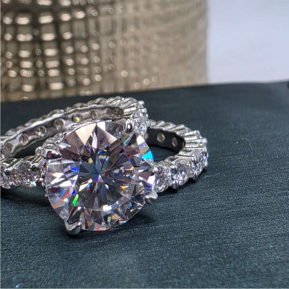 💎 4CT 🔥 FIRE Moissanite Engagement Ring + Eternity Band Set (Size 5)